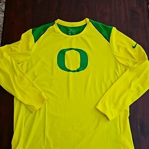 Mens L LS University of Oregon Nike Dri Fit shirt